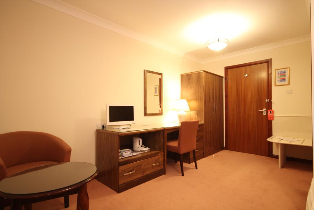 Strathburn Hotel Inverurie By Compass Hospitality 외부 사진
