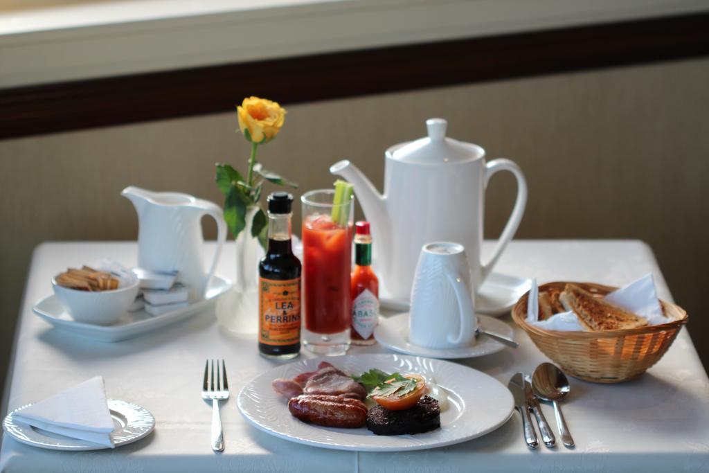 Strathburn Hotel Inverurie By Compass Hospitality 외부 사진