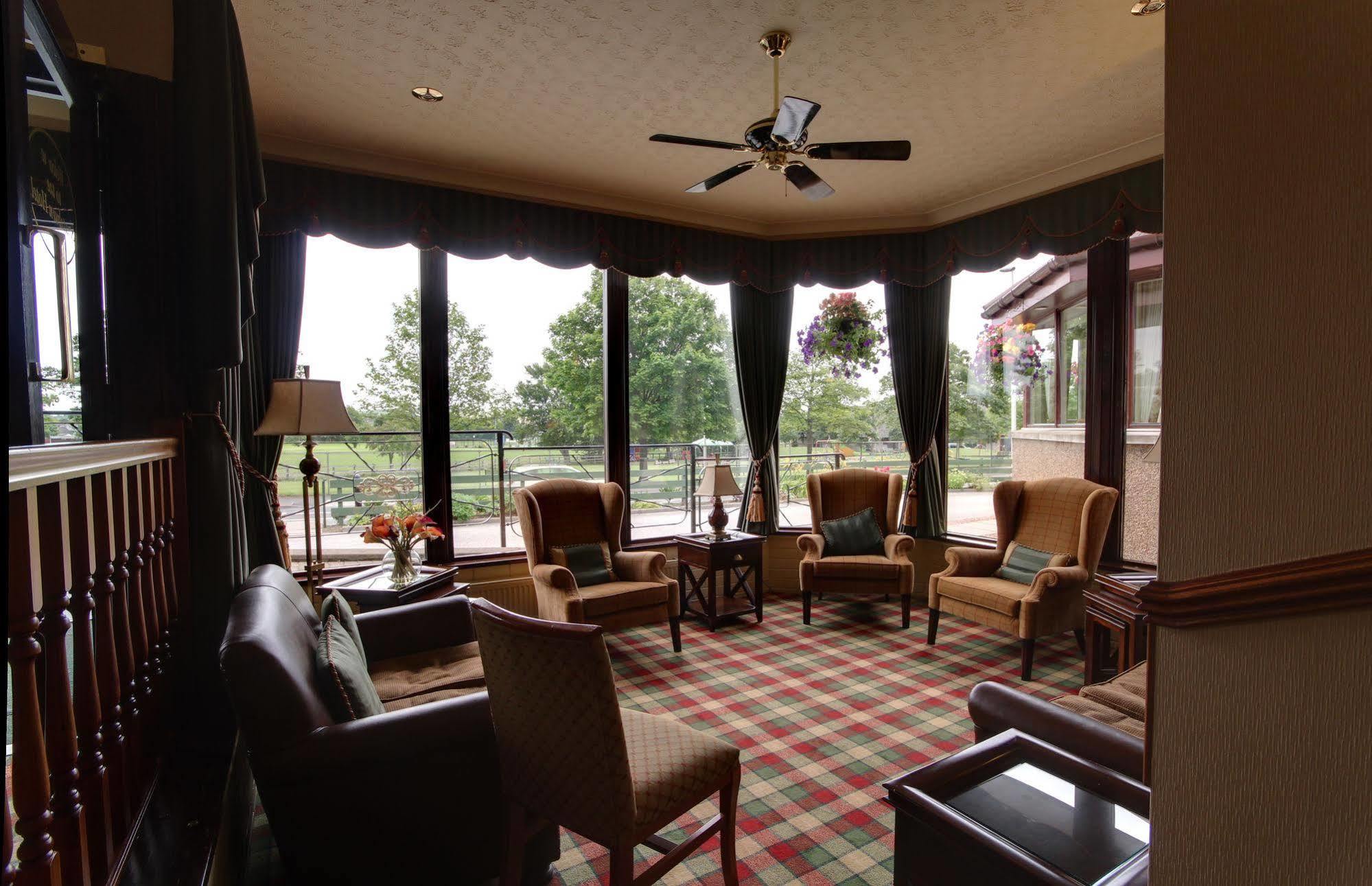 Strathburn Hotel Inverurie By Compass Hospitality 외부 사진