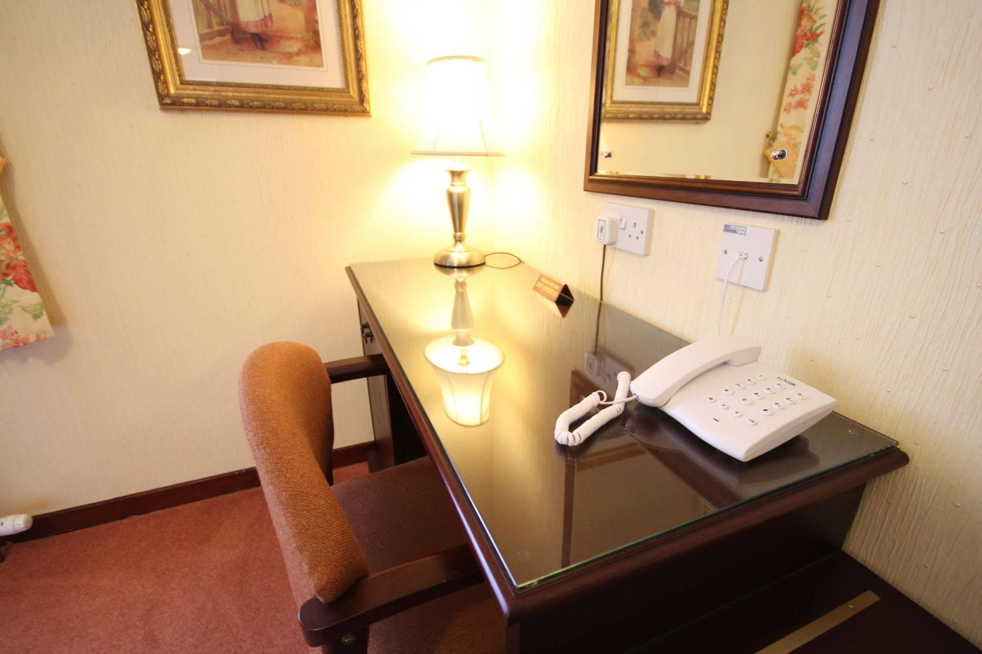 Strathburn Hotel Inverurie By Compass Hospitality 외부 사진
