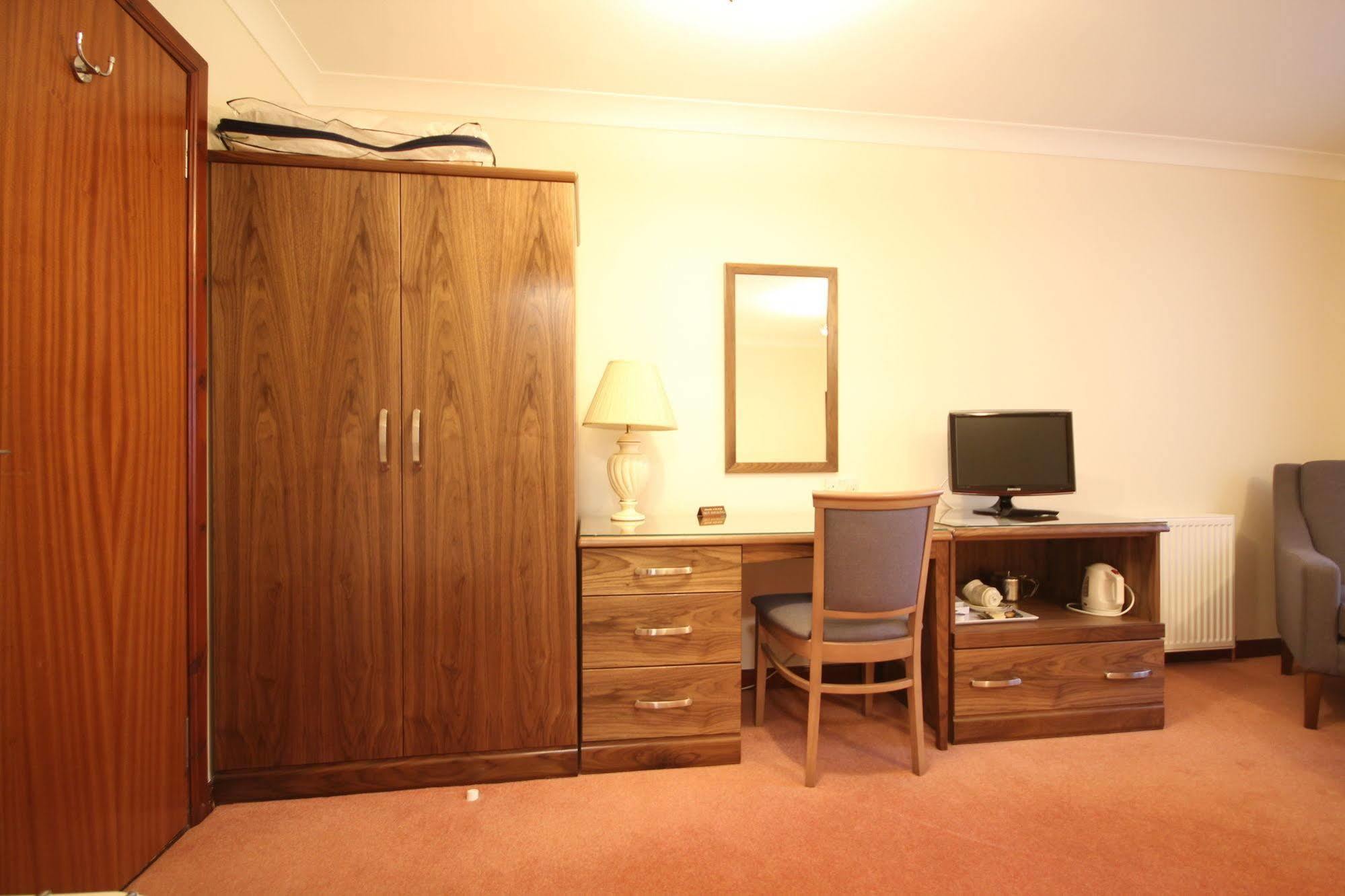 Strathburn Hotel Inverurie By Compass Hospitality 외부 사진