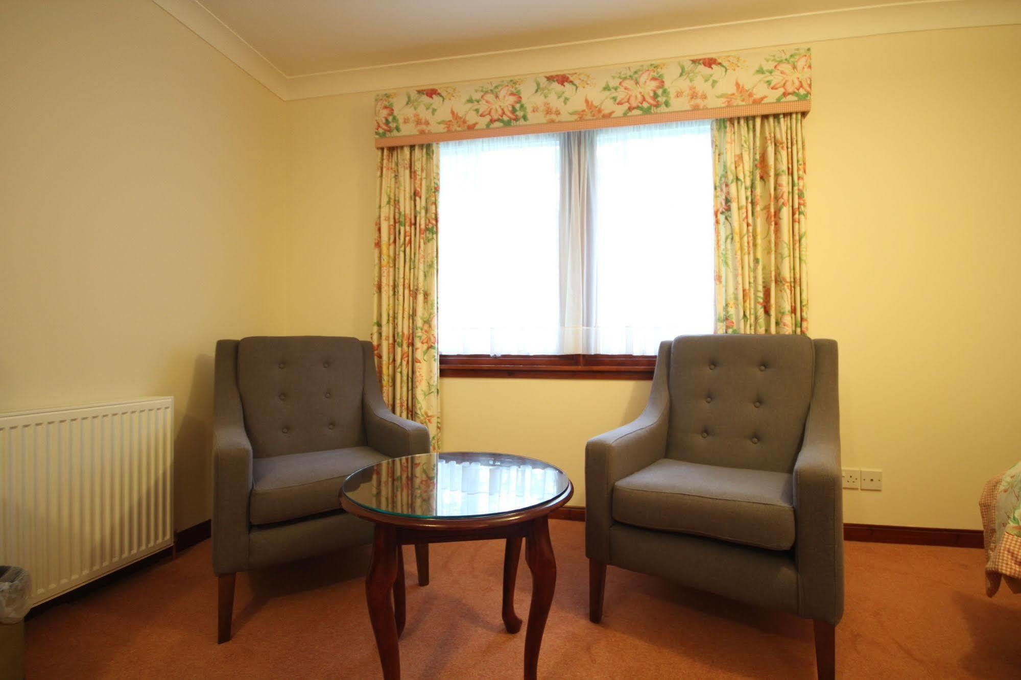 Strathburn Hotel Inverurie By Compass Hospitality 외부 사진