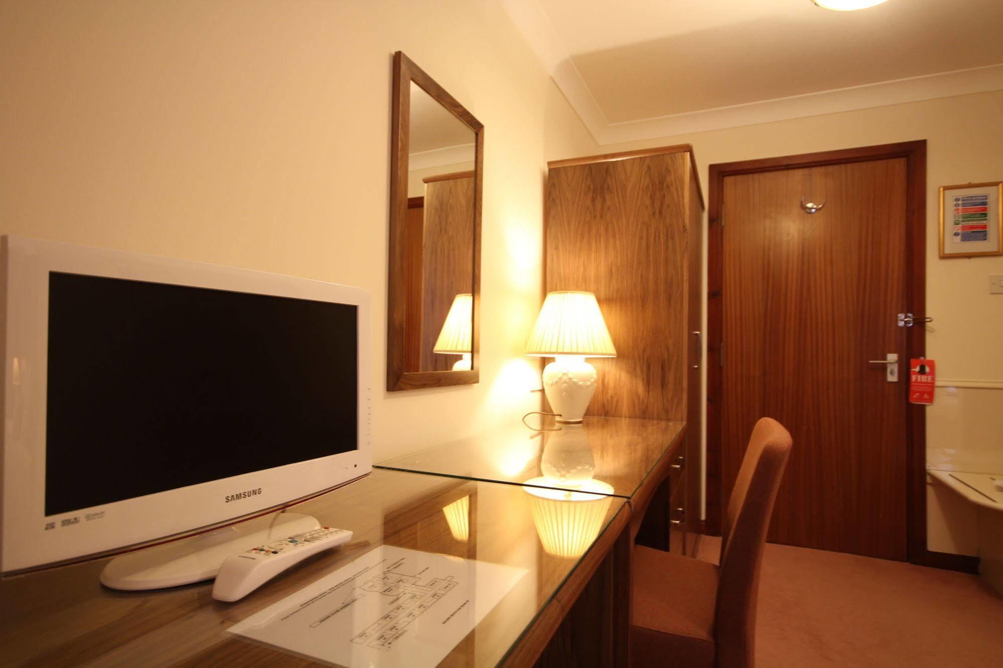 Strathburn Hotel Inverurie By Compass Hospitality 외부 사진