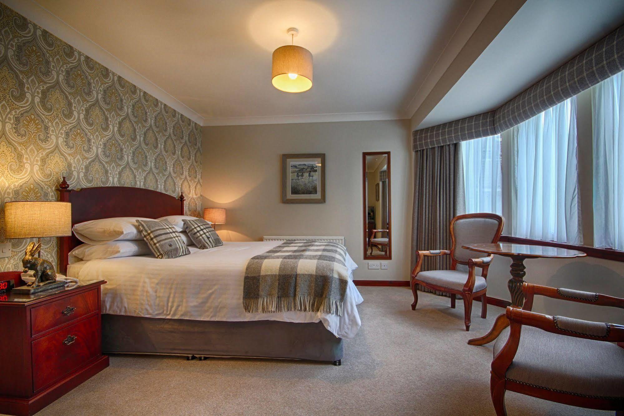 Strathburn Hotel Inverurie By Compass Hospitality 외부 사진