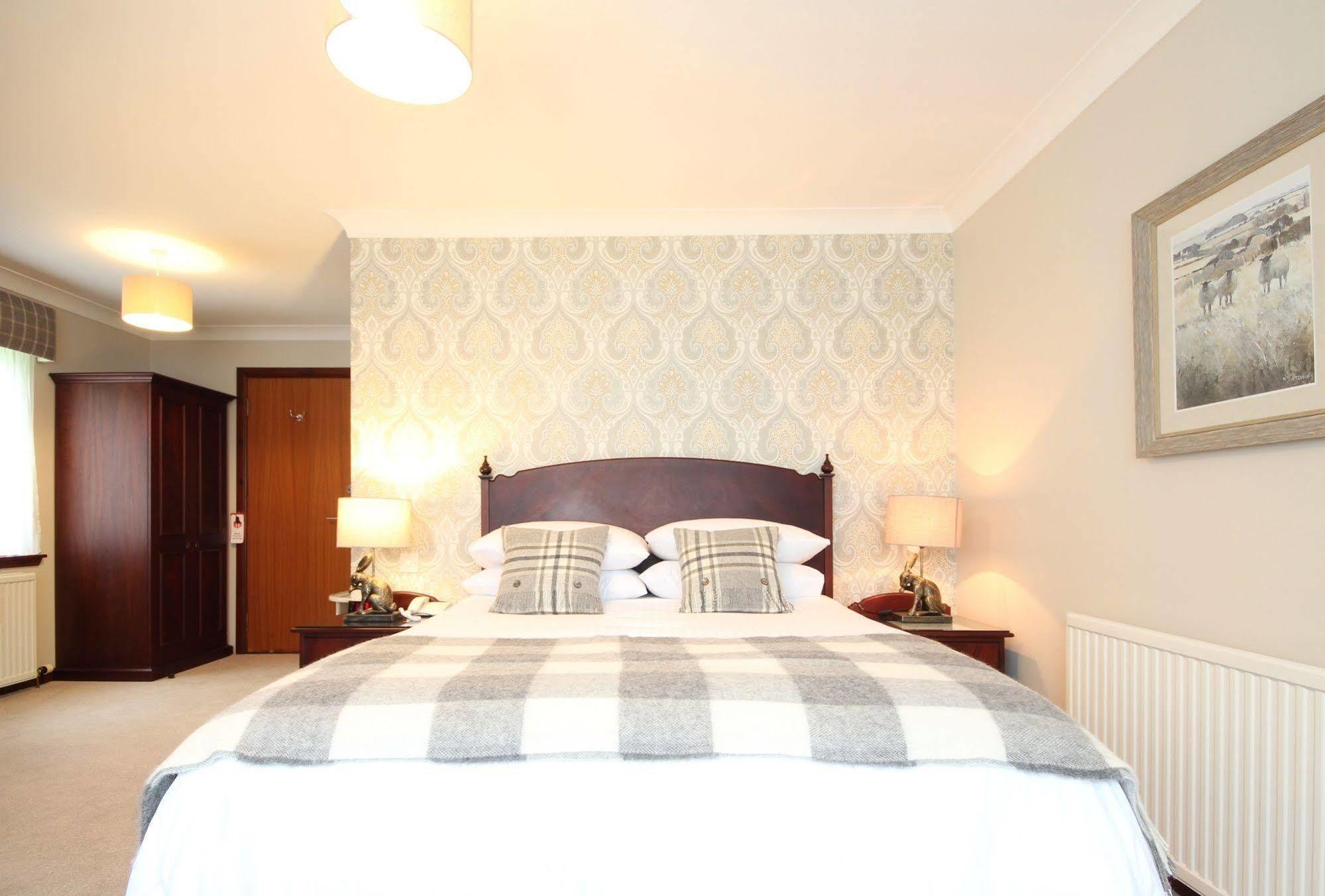 Strathburn Hotel Inverurie By Compass Hospitality 외부 사진