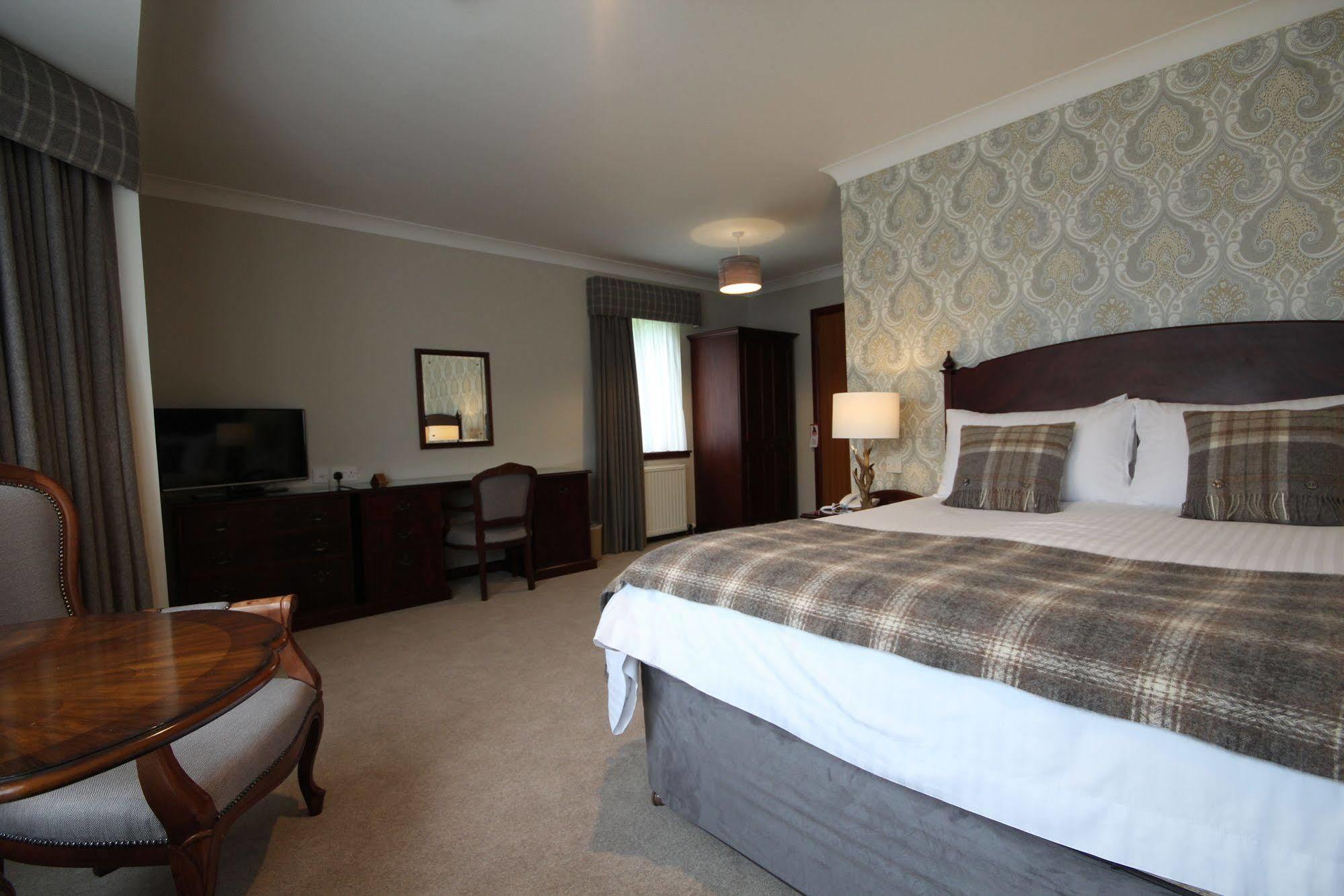 Strathburn Hotel Inverurie By Compass Hospitality 외부 사진